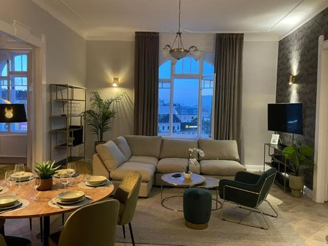 Orangehomes Panthera Luxury Apartment Budapeste Exterior foto