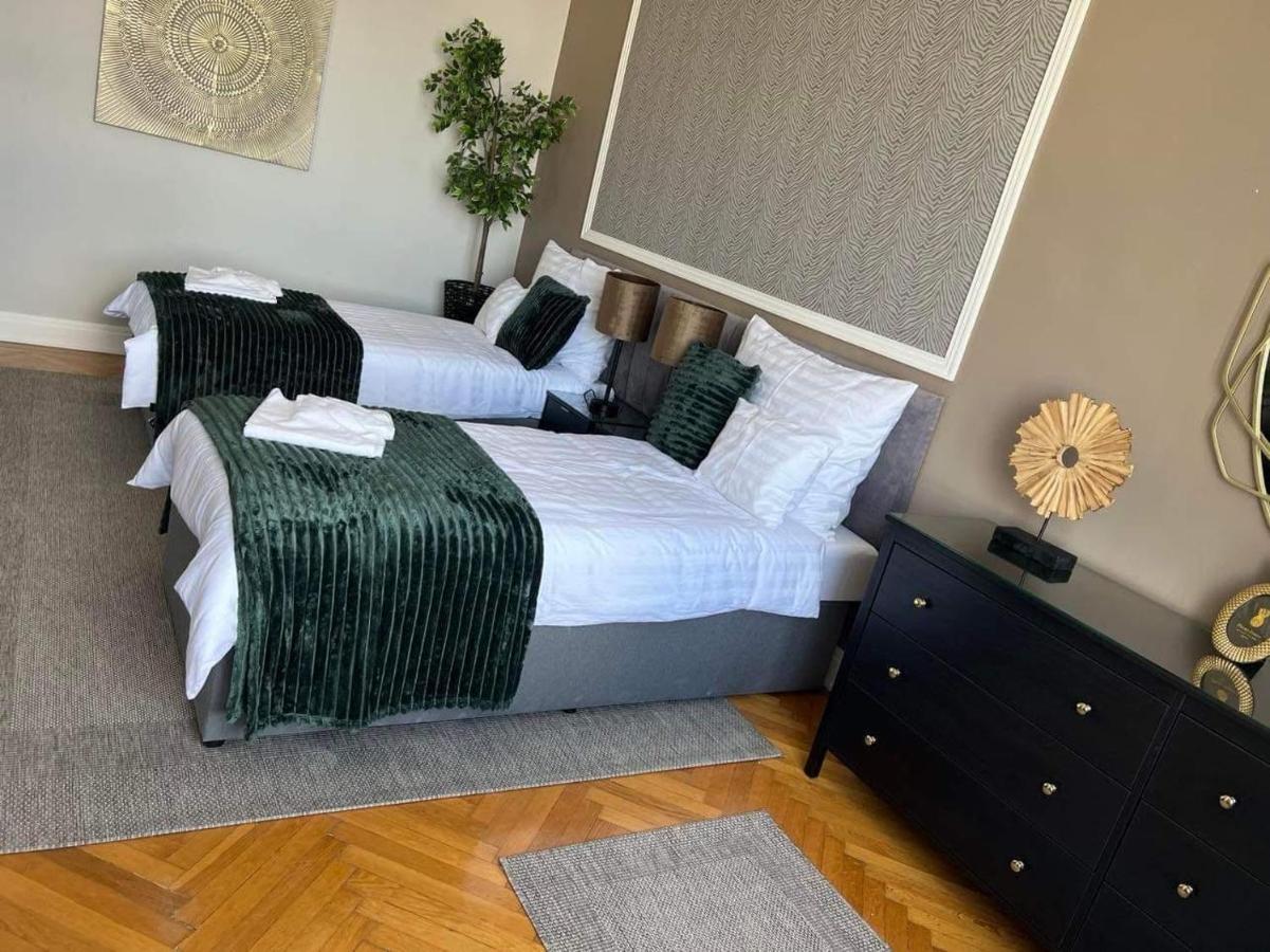 Orangehomes Panthera Luxury Apartment Budapeste Exterior foto
